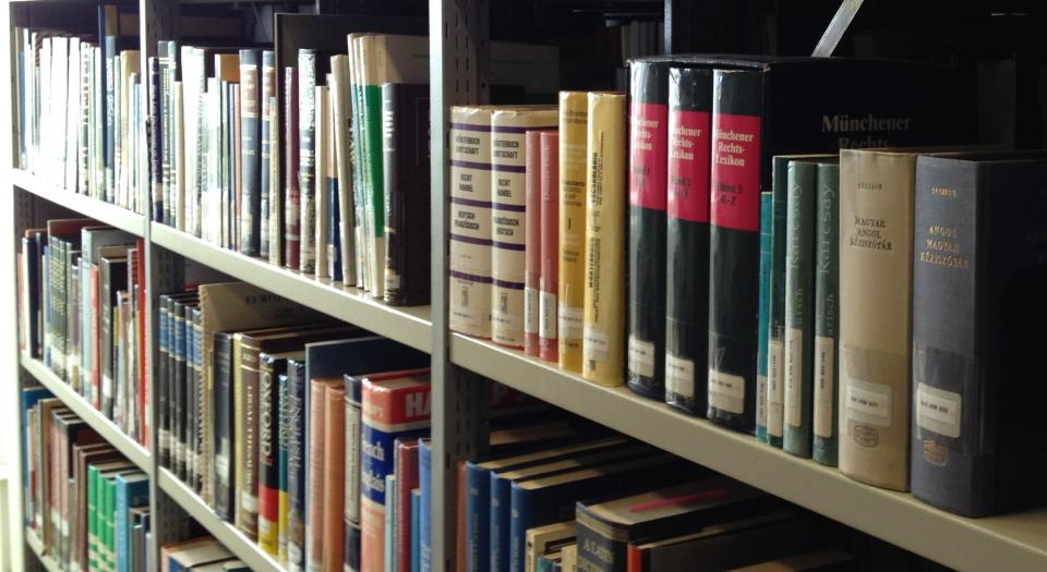 Books in the stacks at the UNCITRAL library Books in the stacks at the UNCITRAL library